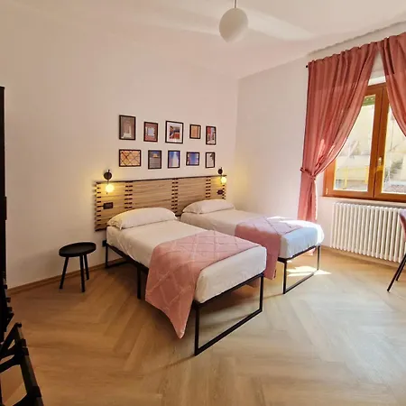 Le Stanze Del Capitano Caldora 3* ל'אקווילה